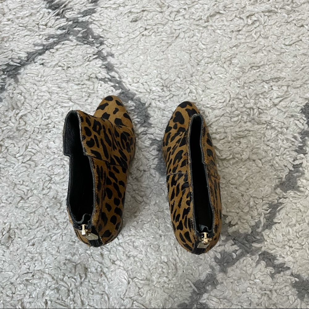 RAYE Ivy Pony Hair Booties Leopard - Picture 4 of 10